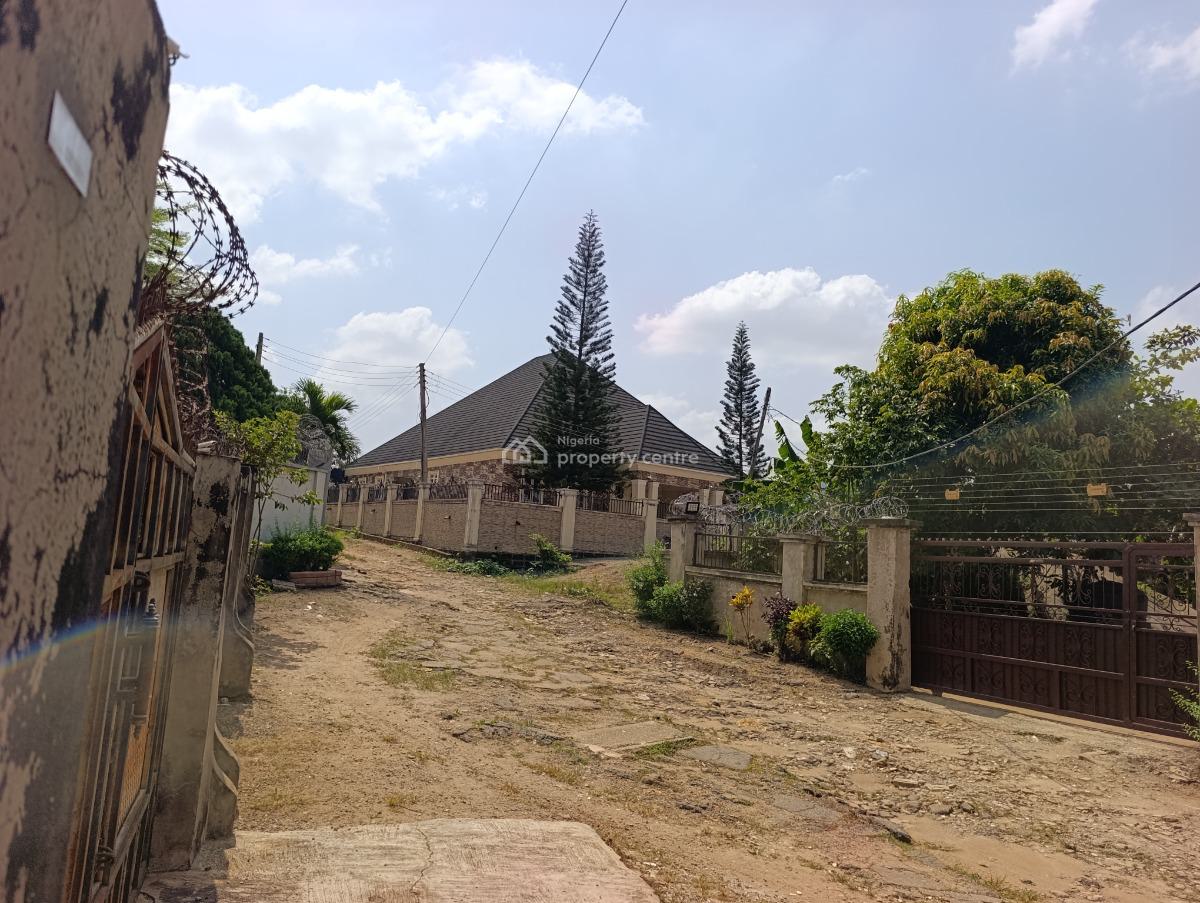 3bedroom Flat, Alagbaka, Akure, Ondo, Detached Bungalow for Sale