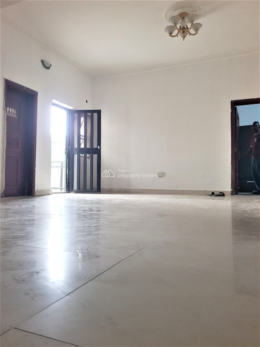 3 Bedroom Flat in a Serene and Tightly Secured Estate, Agungi, Lekki, Lagos, Flat / Apartment for Rent