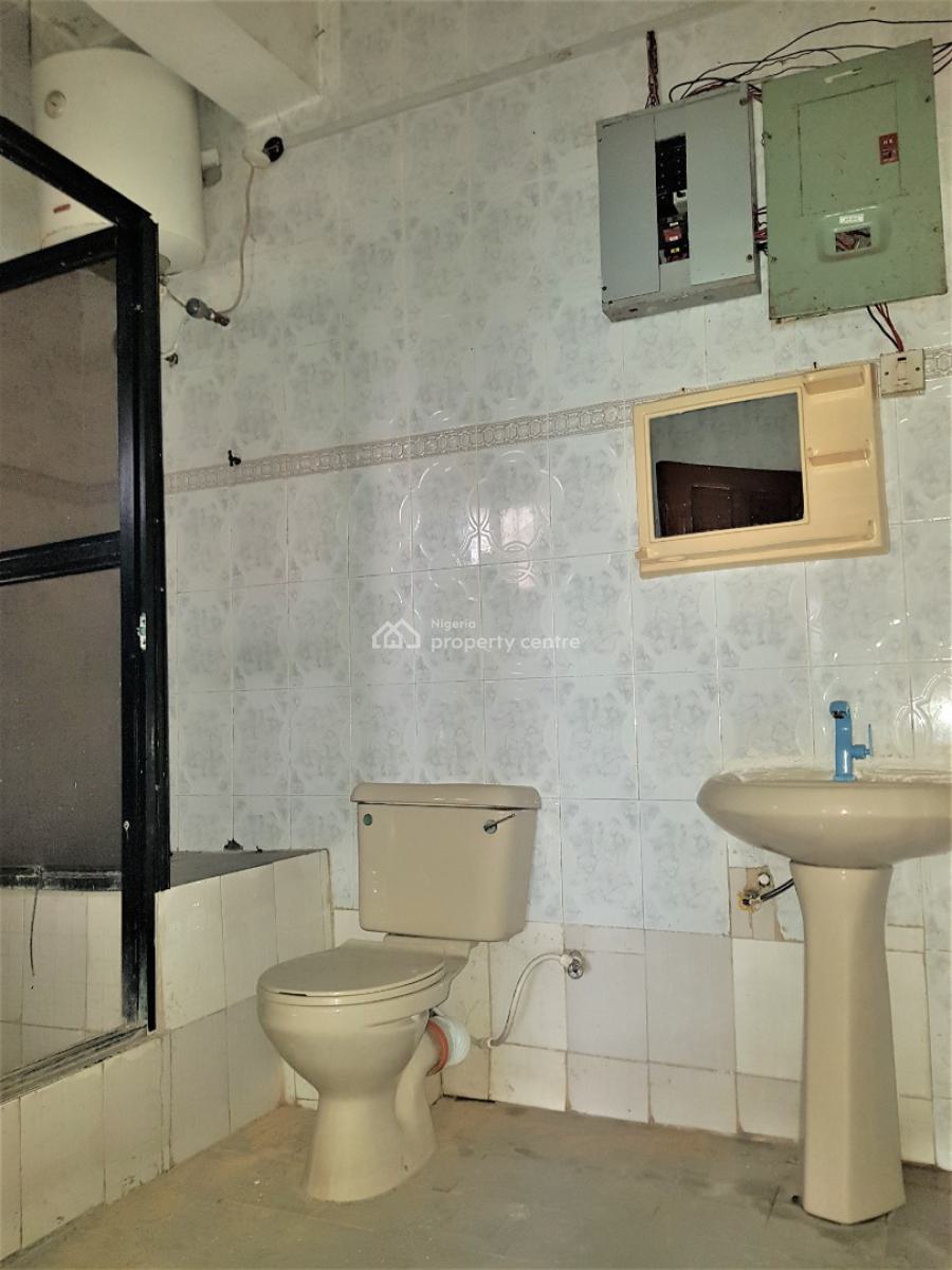 3 Bedroom Flat in a Serene and Tightly Secured Estate, Agungi, Lekki, Lagos, Flat / Apartment for Rent