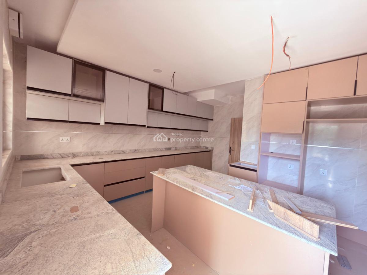 5 Bedroom Townhouse with Bq, Wuse, Abuja, House for Sale