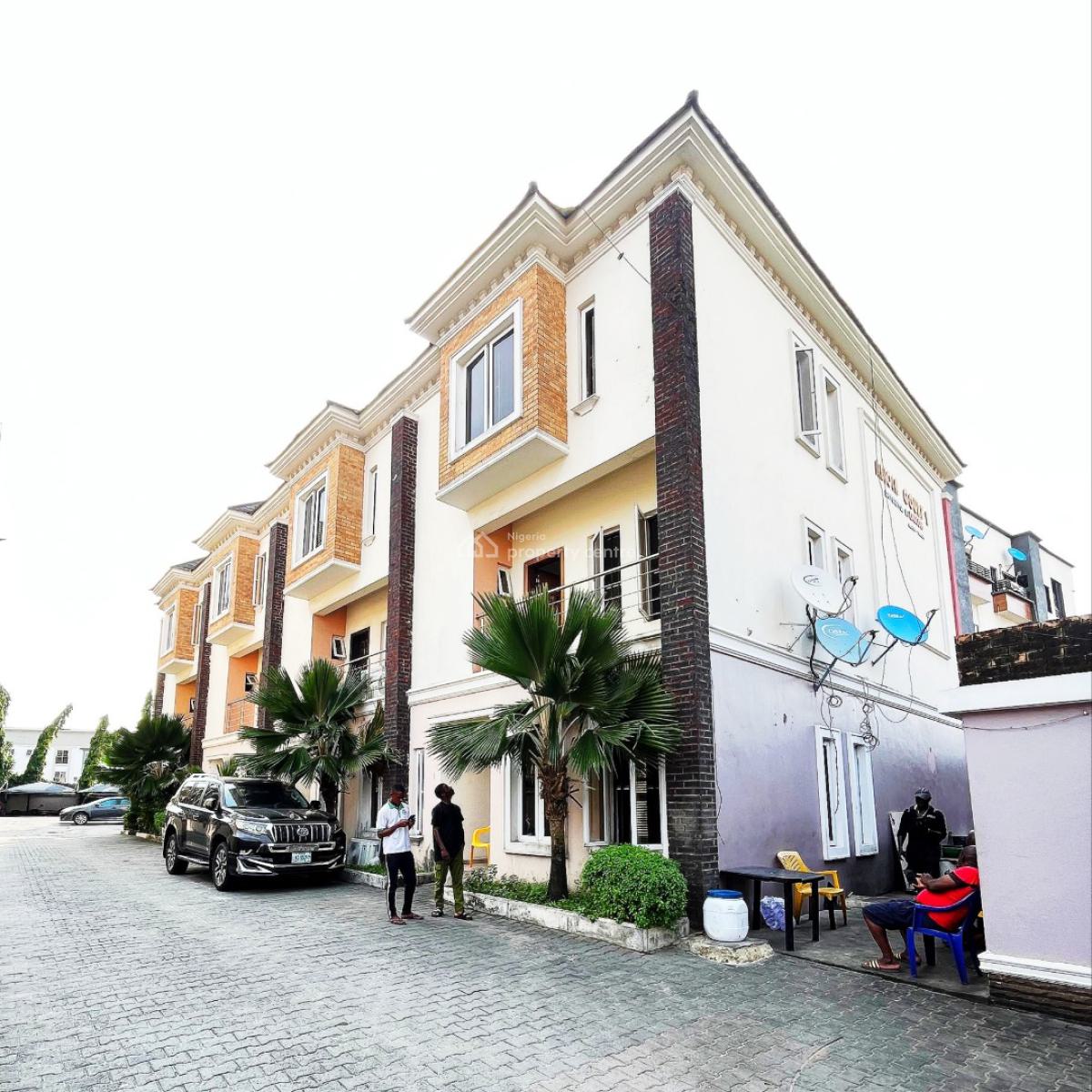 Spacious 4 Bedroom Terrace Duplex, Osapa, Lekki, Lagos, Terraced Duplex for Rent