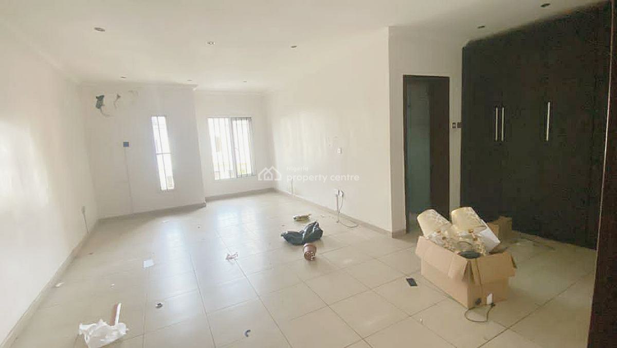 Spacious 4 Bedroom Terrace Duplex, Osapa, Lekki, Lagos, Terraced Duplex for Rent