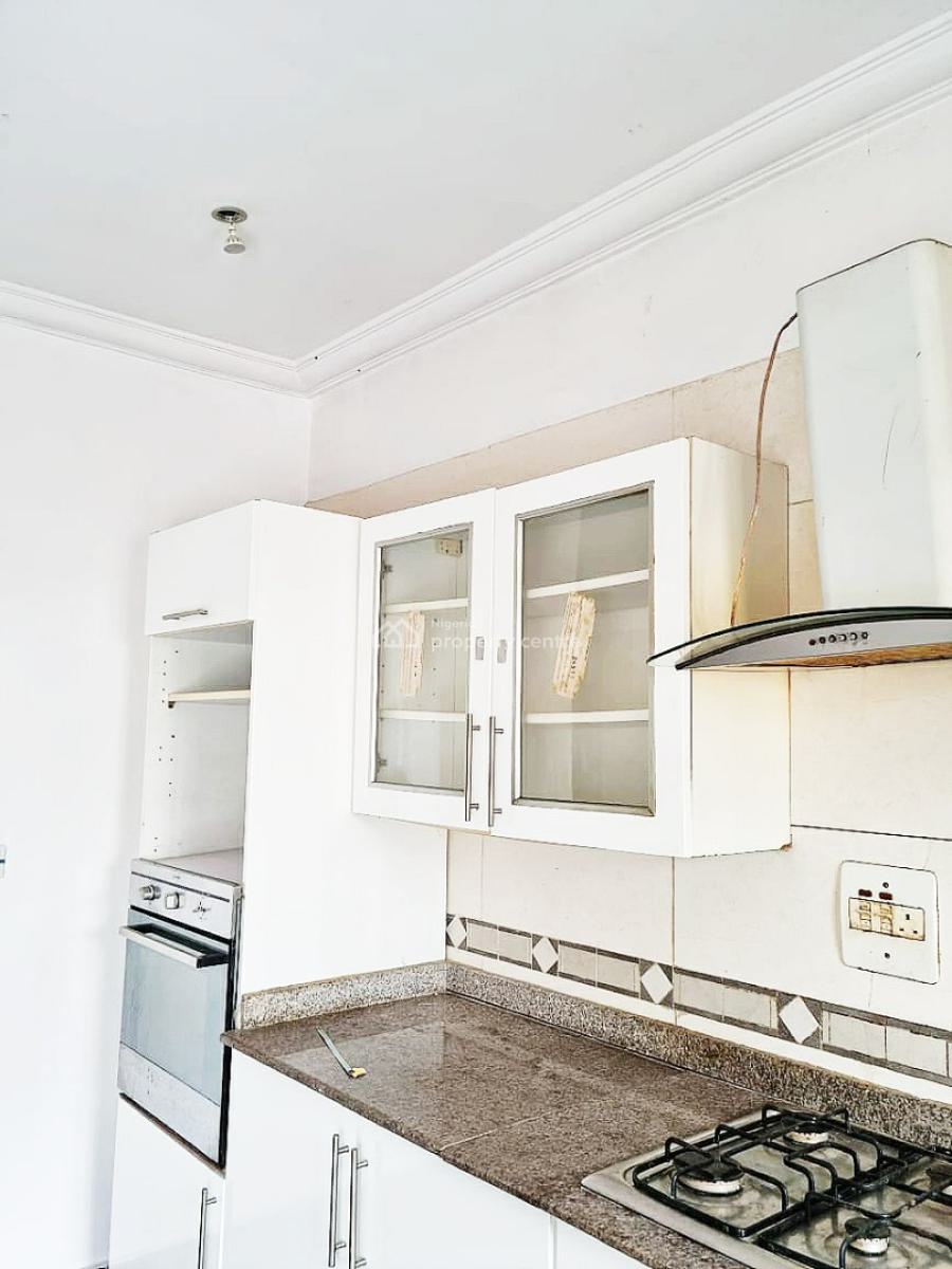Spacious 4 Bedroom Terrace Duplex, Osapa, Lekki, Lagos, Terraced Duplex for Rent