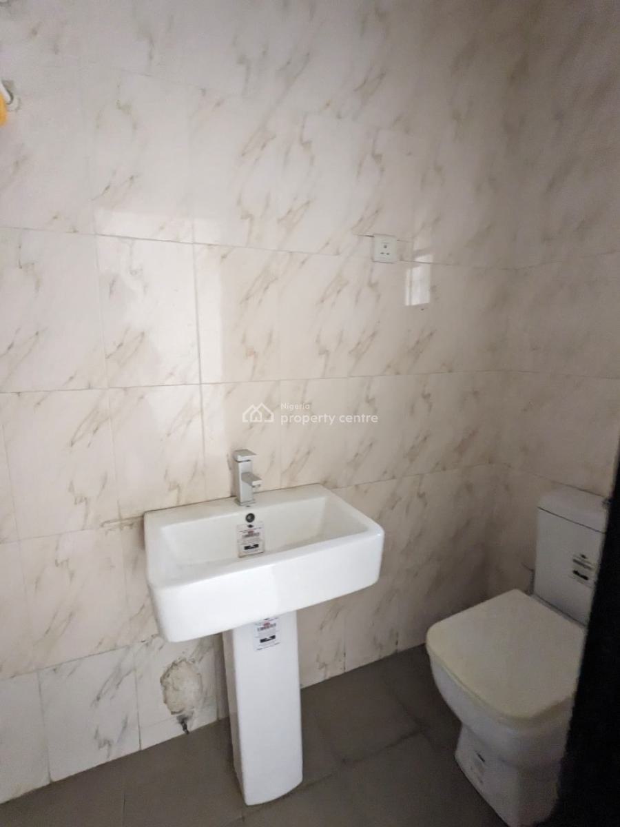 Spacious Room in a Shared Apartment, Osapa, Lekki, Lagos, Self Contain (single Rooms) for Rent
