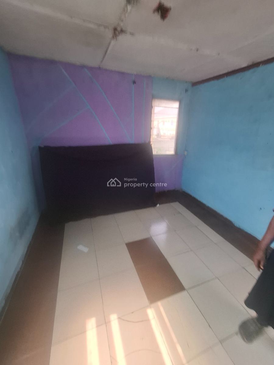 Spaciouse Self  Con  at Adebayo No 18 a Off Agboyi Road, Alapere, Ketu, Lagos, Self Contain (single Rooms) for Rent
