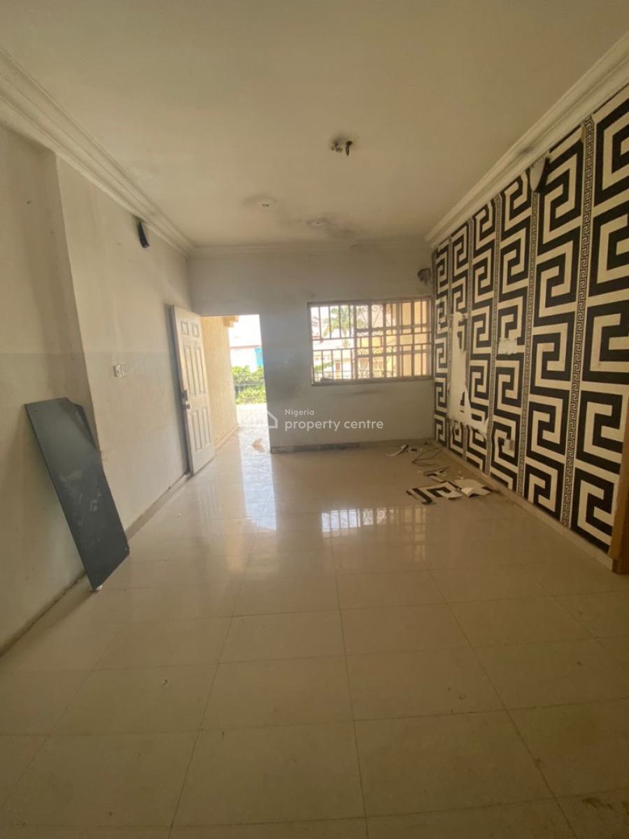 a Massively Spacious One Bedroom Apartment in a Decent Neighborhood, Second Avenue, Gwarinpa, Abuja, Mini Flat (room and Parlour) for Rent
