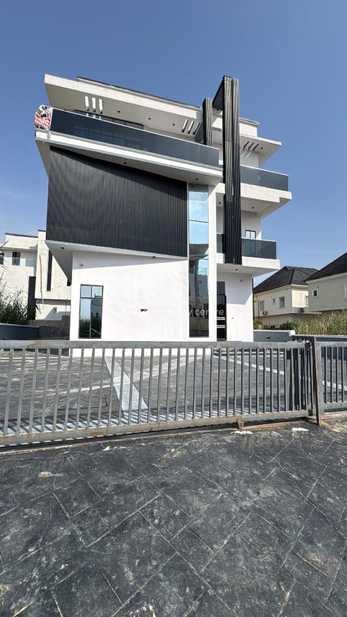 Luxurious 5 Beds Duplex with a Pool, Lekki County, Lekki, Lagos, Detached Duplex for Sale