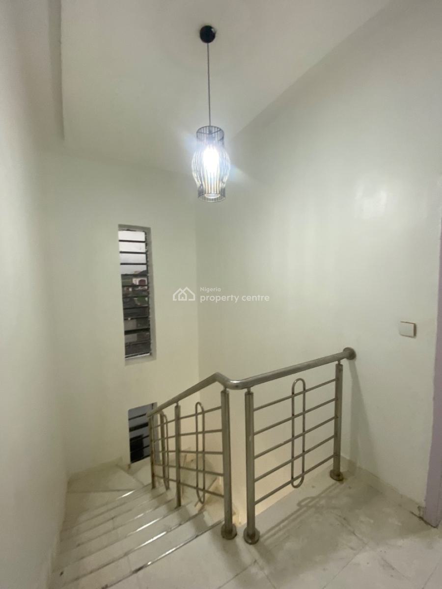 3 Bedroom Duplex, Ogidan Close to Blenco Skymall Lane, Ajah, Lagos, Terraced Duplex for Rent