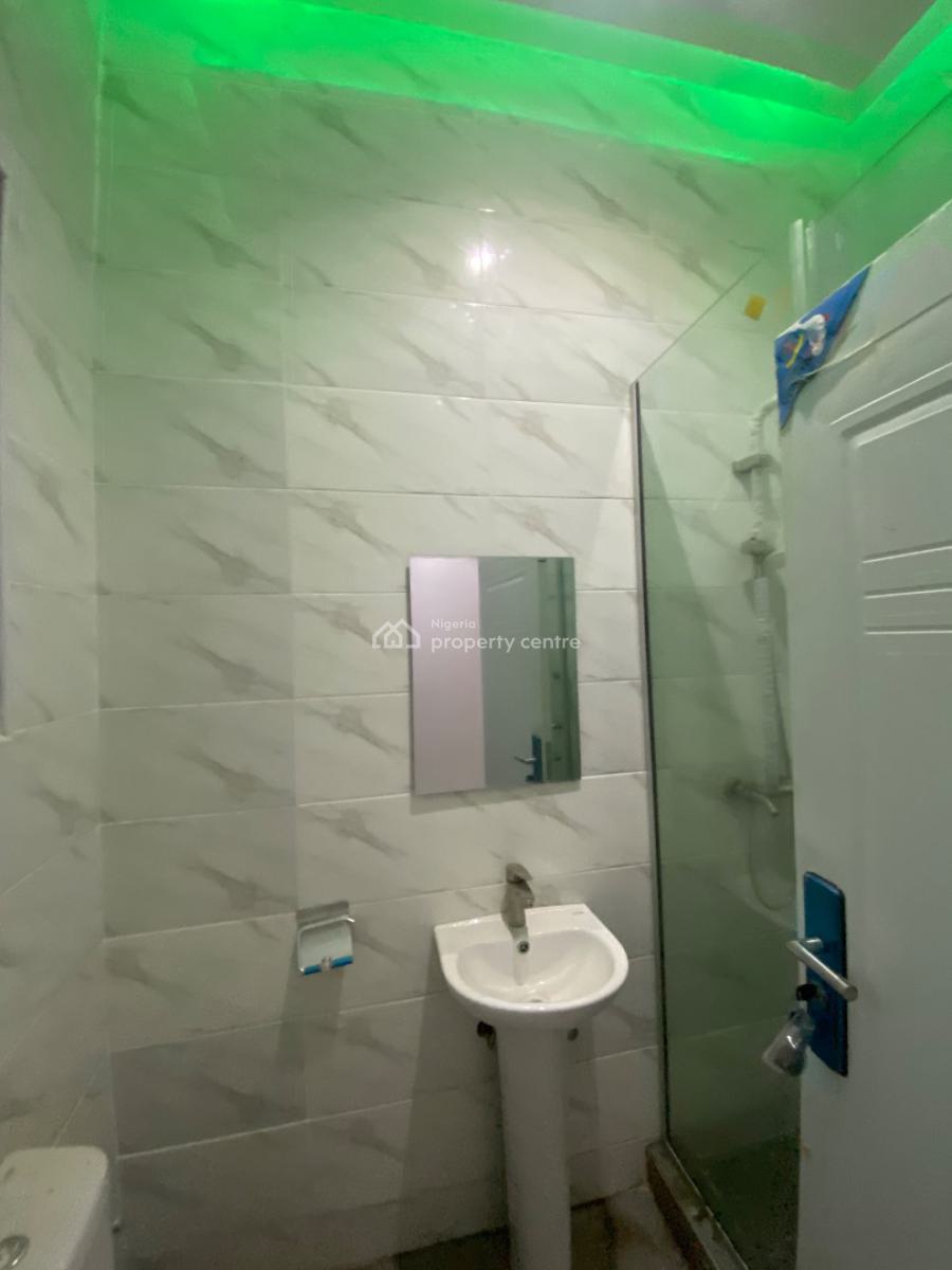 3 Bedroom Duplex, Ogidan Close to Blenco Skymall Lane, Ajah, Lagos, Terraced Duplex for Rent