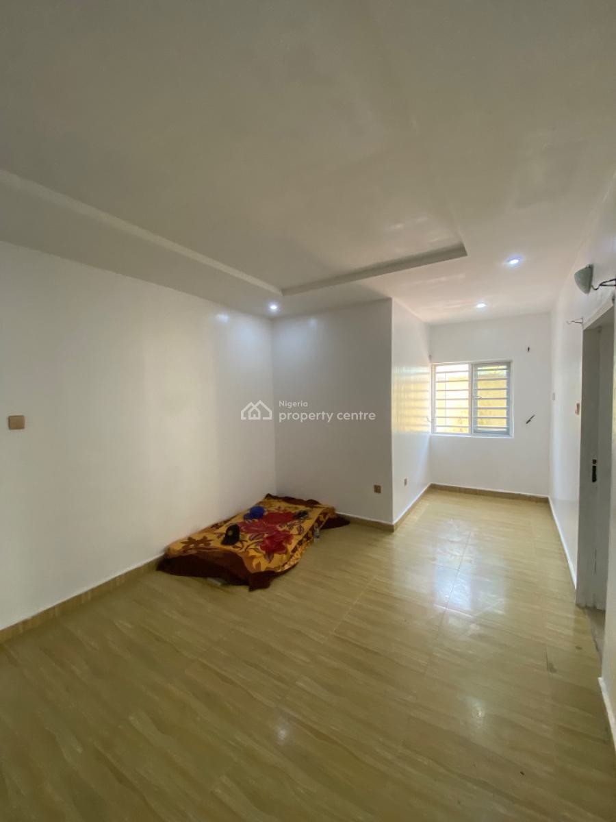 One Bedroom Apartment, Close to Ogombo Round About, Ajah, Lagos, Flat / Apartment for Rent