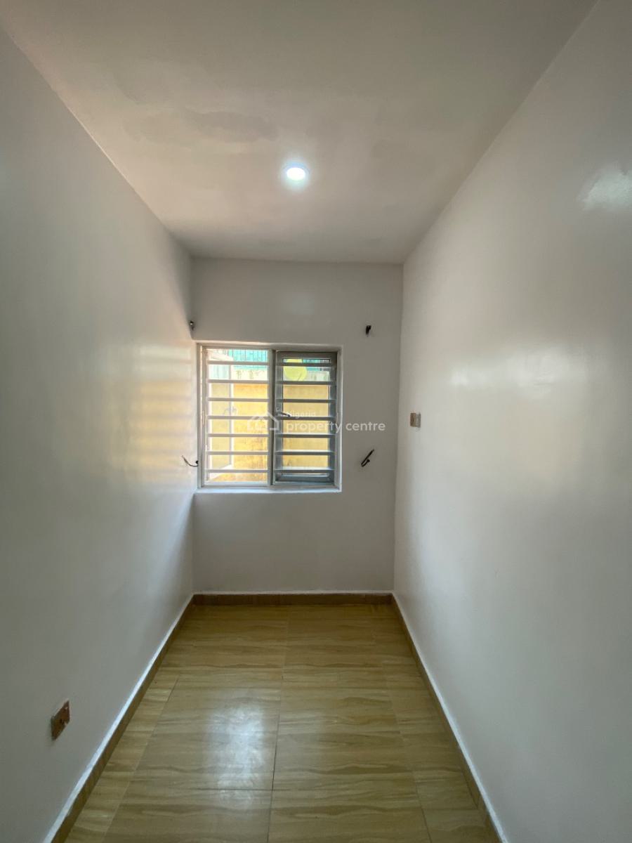 One Bedroom Apartment, Close to Ogombo Round About, Ajah, Lagos, Flat / Apartment for Rent