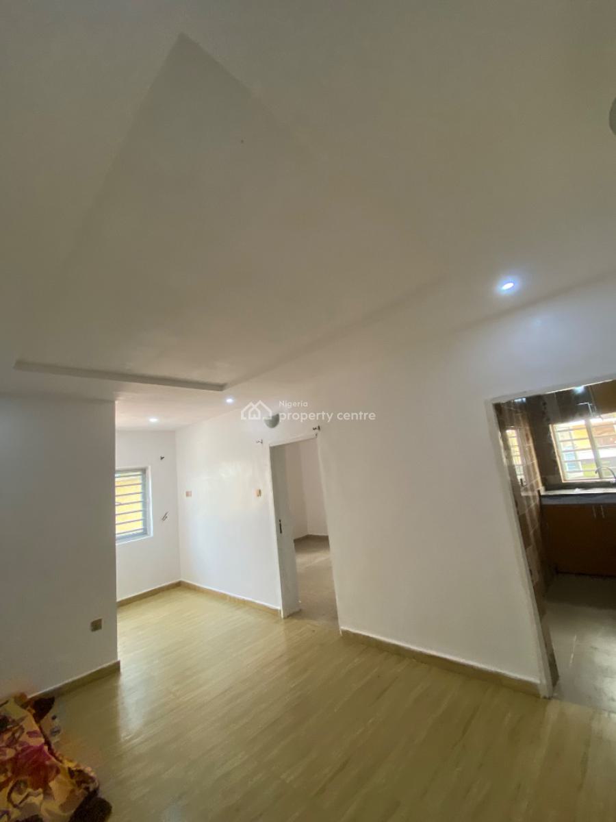 One Bedroom Apartment, Close to Ogombo Round About, Ajah, Lagos, Flat / Apartment for Rent