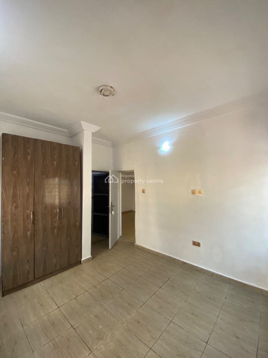 One Bedroom Apartment, Close to Ogombo Round About, Ajah, Lagos, Flat / Apartment for Rent