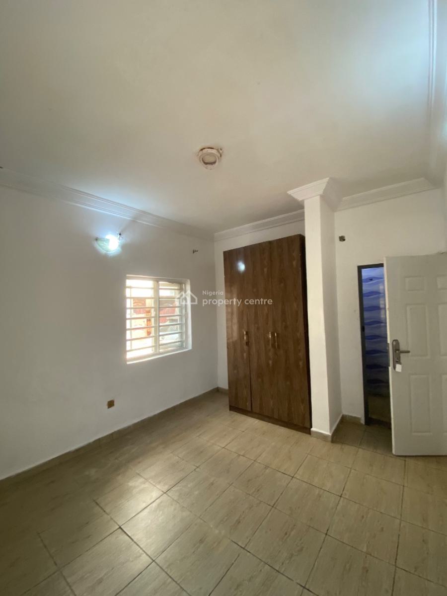 One Bedroom Apartment, Close to Ogombo Round About, Ajah, Lagos, Flat / Apartment for Rent