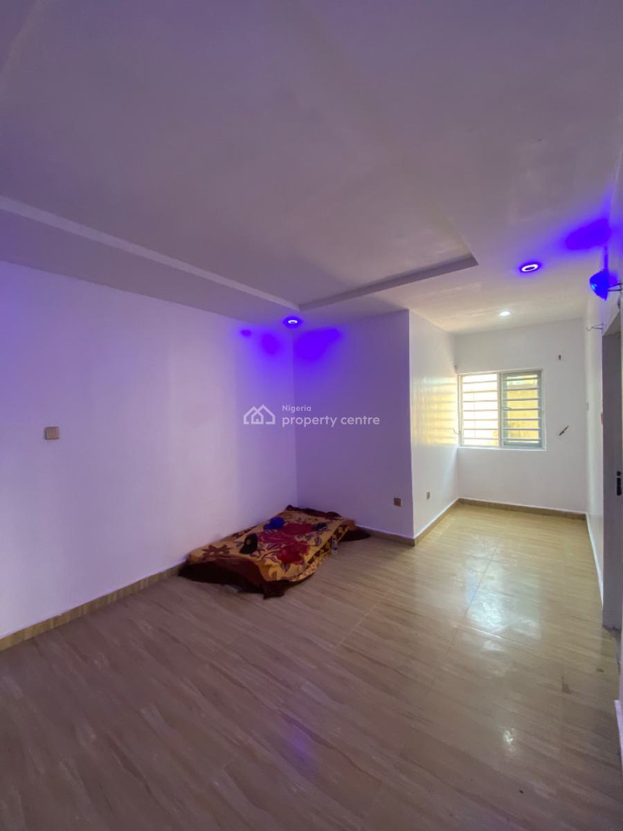 One Bedroom Apartment, Close to Ogombo Round About, Ajah, Lagos, Flat / Apartment for Rent