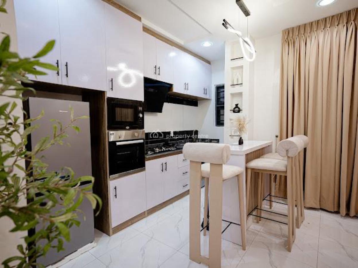 *amiera - Luxury 2-bedroom Apartment with Pool, Snooker & Gym., Lekki Phase 1, Lekki, Lagos, Flat / Apartment Short Let