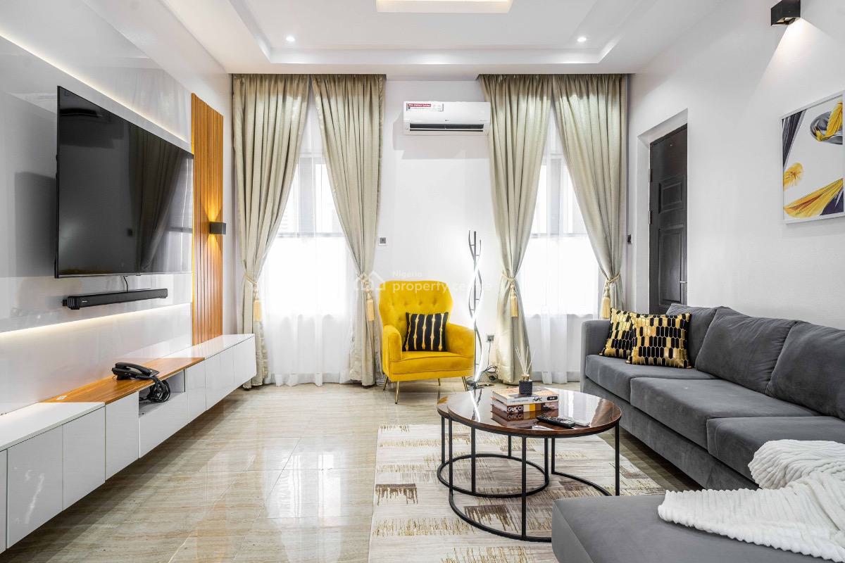 Experience Ultimate Comfort in Our Luxurious 3-bedroom Apartment, Craf, Lekki Phase 1, Lekki, Lagos, Flat / Apartment Short Let