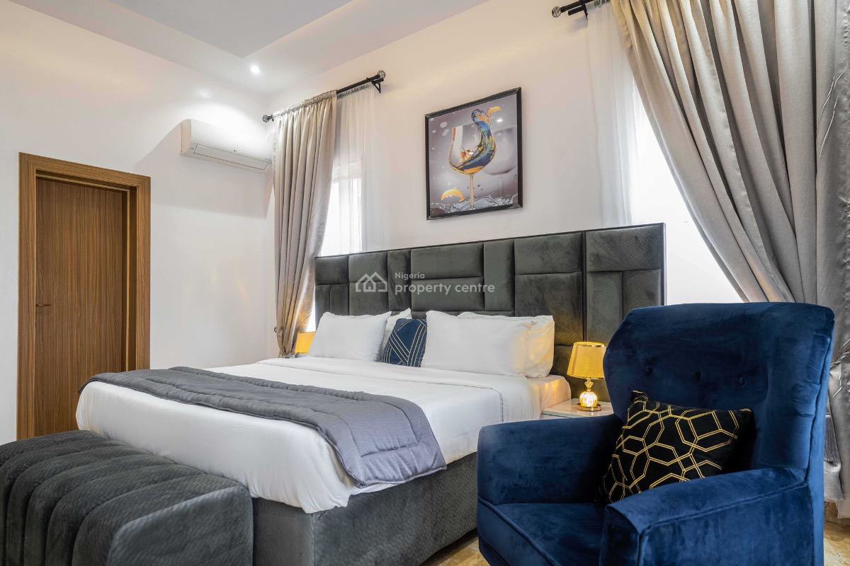 Experience Ultimate Comfort in Our Luxurious 3-bedroom Apartment, Craf, Lekki Phase 1, Lekki, Lagos, Flat / Apartment Short Let