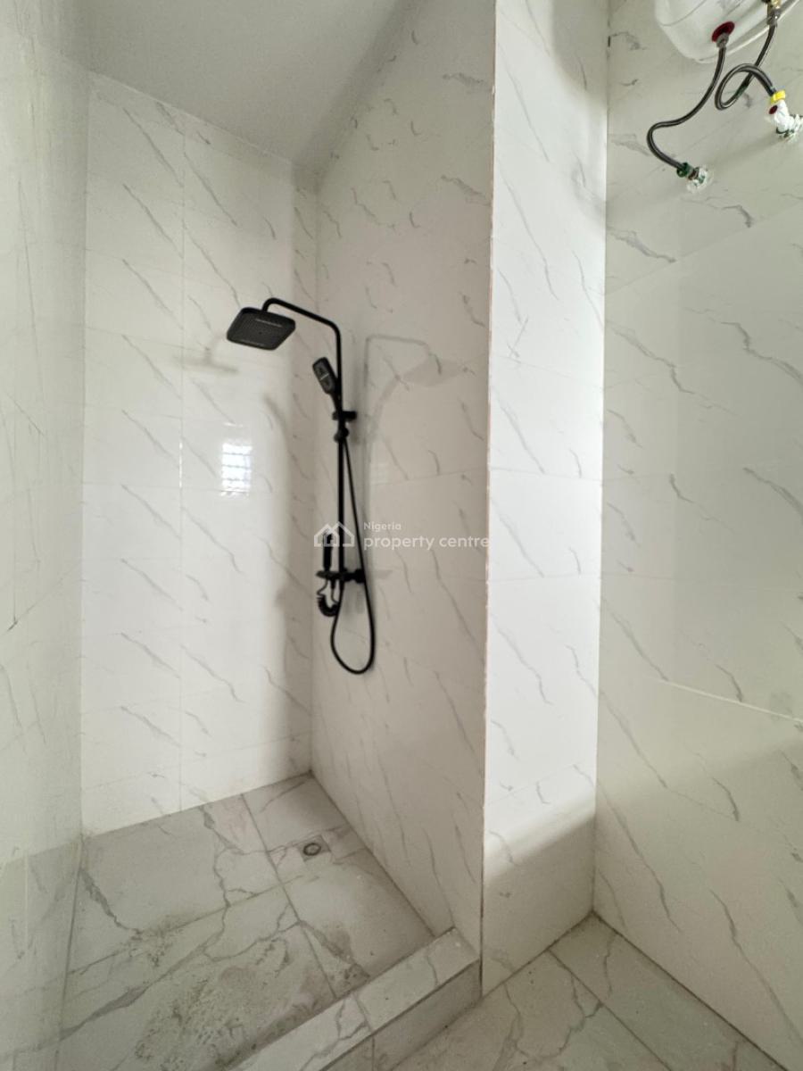 4 Bedroom Semi-detached  Duplex with Bq, Ologolo, Lekki, Lagos, Semi-detached Duplex for Sale