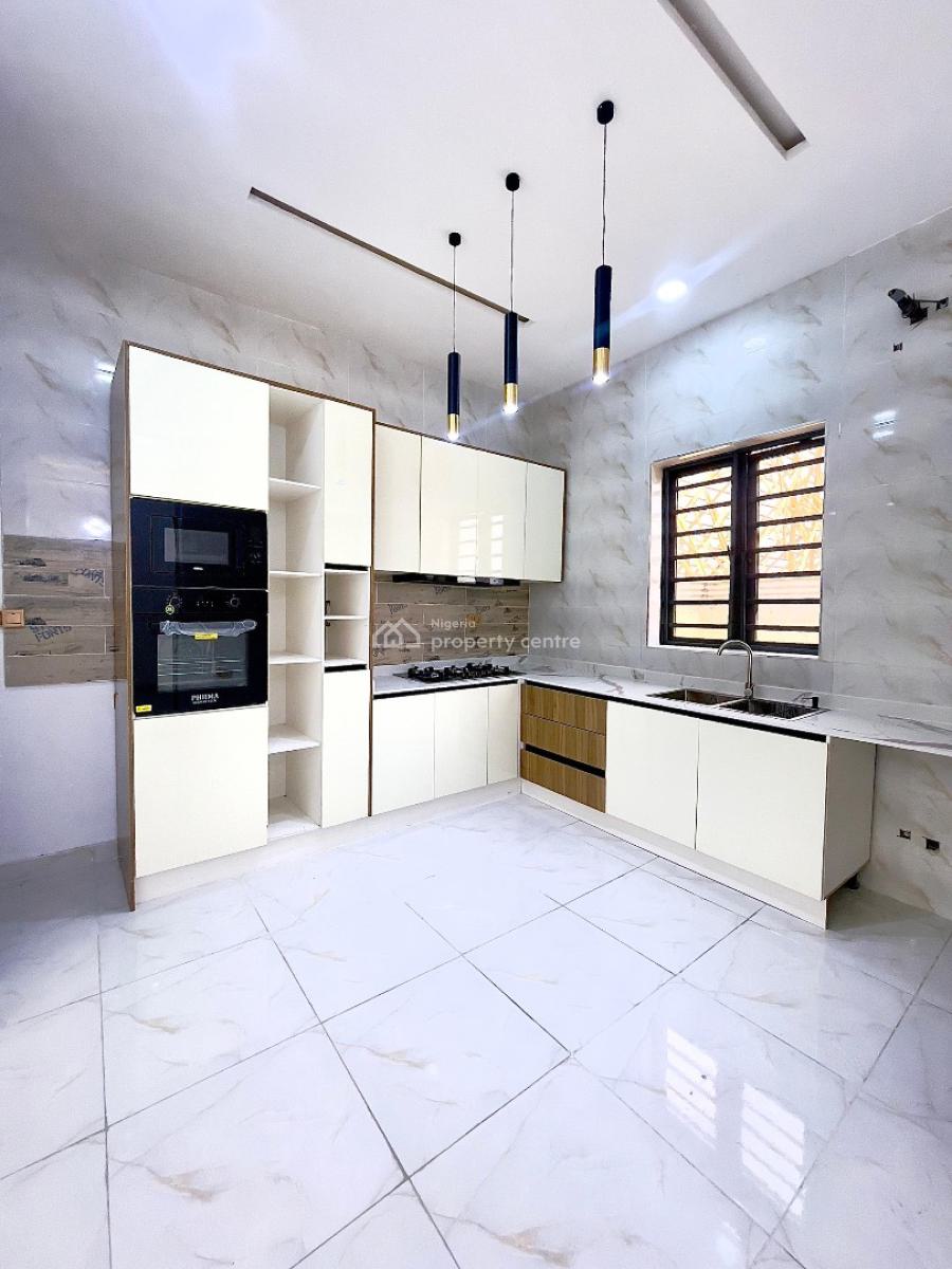 Beautiful 2 Bedroom Apartment, Lekki Lagos, Agungi, Lekki, Lagos, Block of Flats for Sale