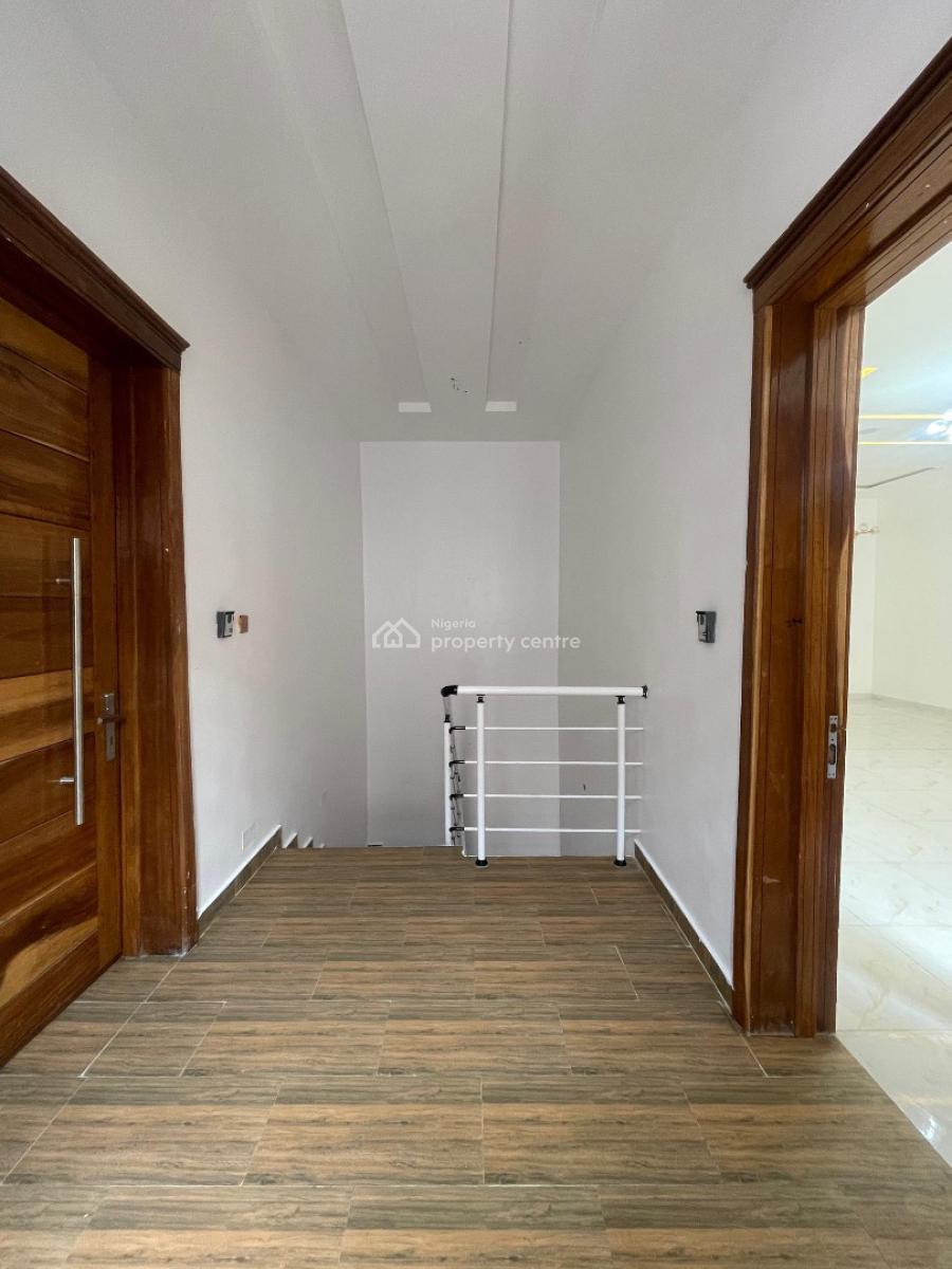 Beautiful 2 Bedroom Apartment, Lekki Lagos, Agungi, Lekki, Lagos, Block of Flats for Sale