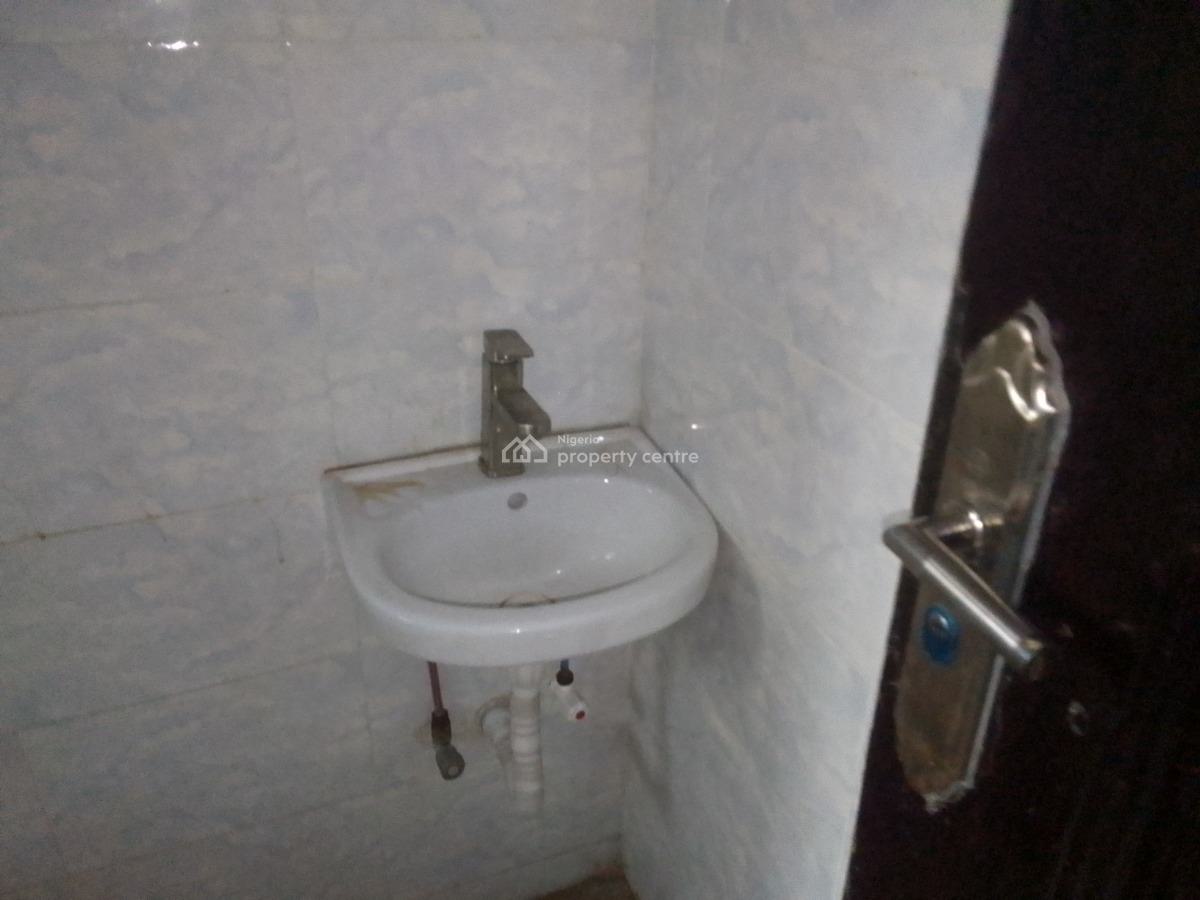 Spacious Luxury 3 Bedroom Flat with Excellent Features, Deeper Life Rd, Ogombo, Ajah, Lagos, Flat / Apartment for Rent