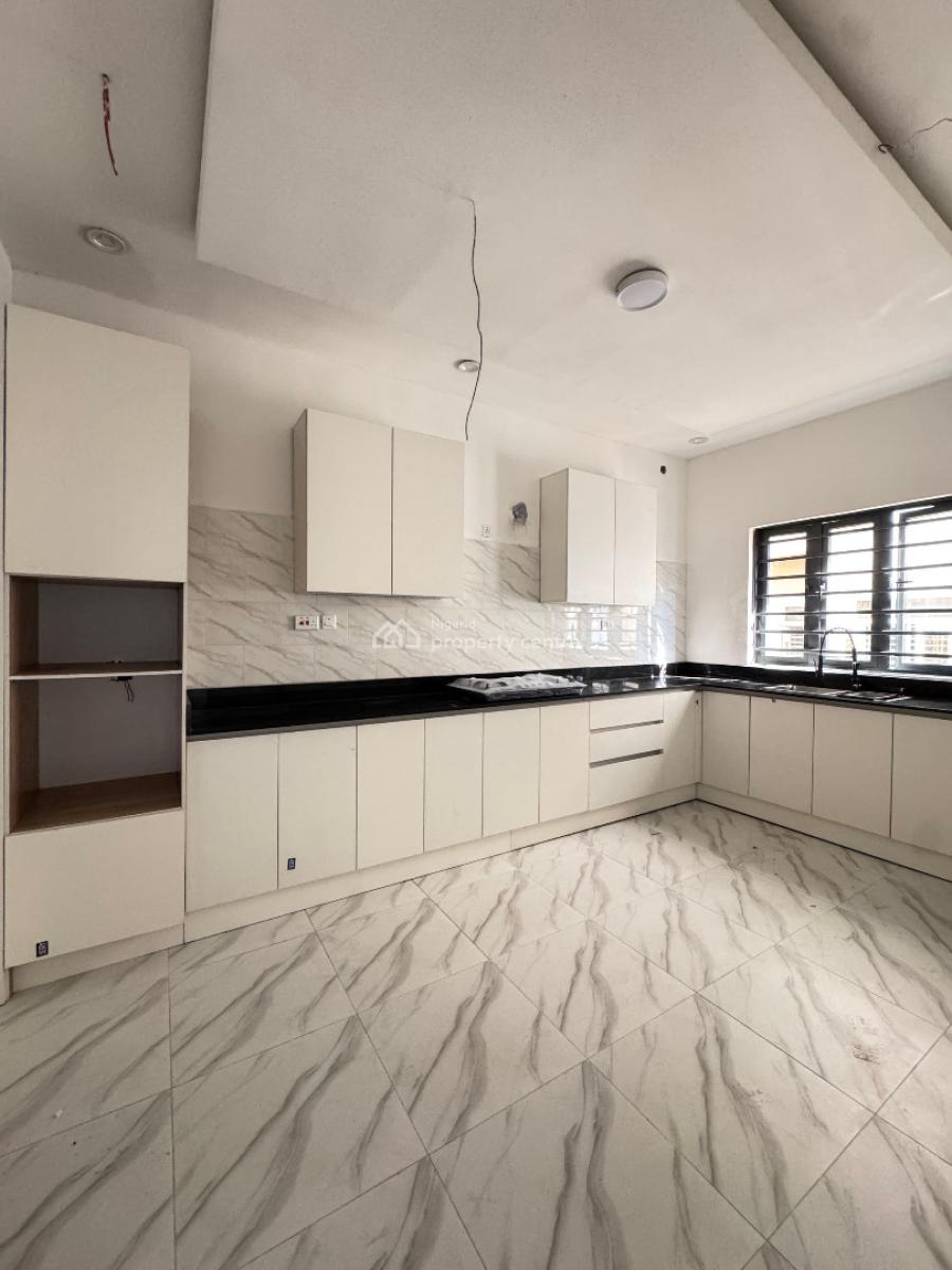 Fully Serviced 4 Bedroom Terrace  Duplex with Bq, Ologolo, Lekki, Lagos, Terraced Duplex for Sale