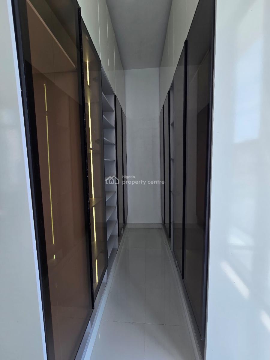 Elegant and Spacious 5-bedroom Detached Duplex with Bq, Ologolo, Lekki, Lagos, Detached Duplex for Sale