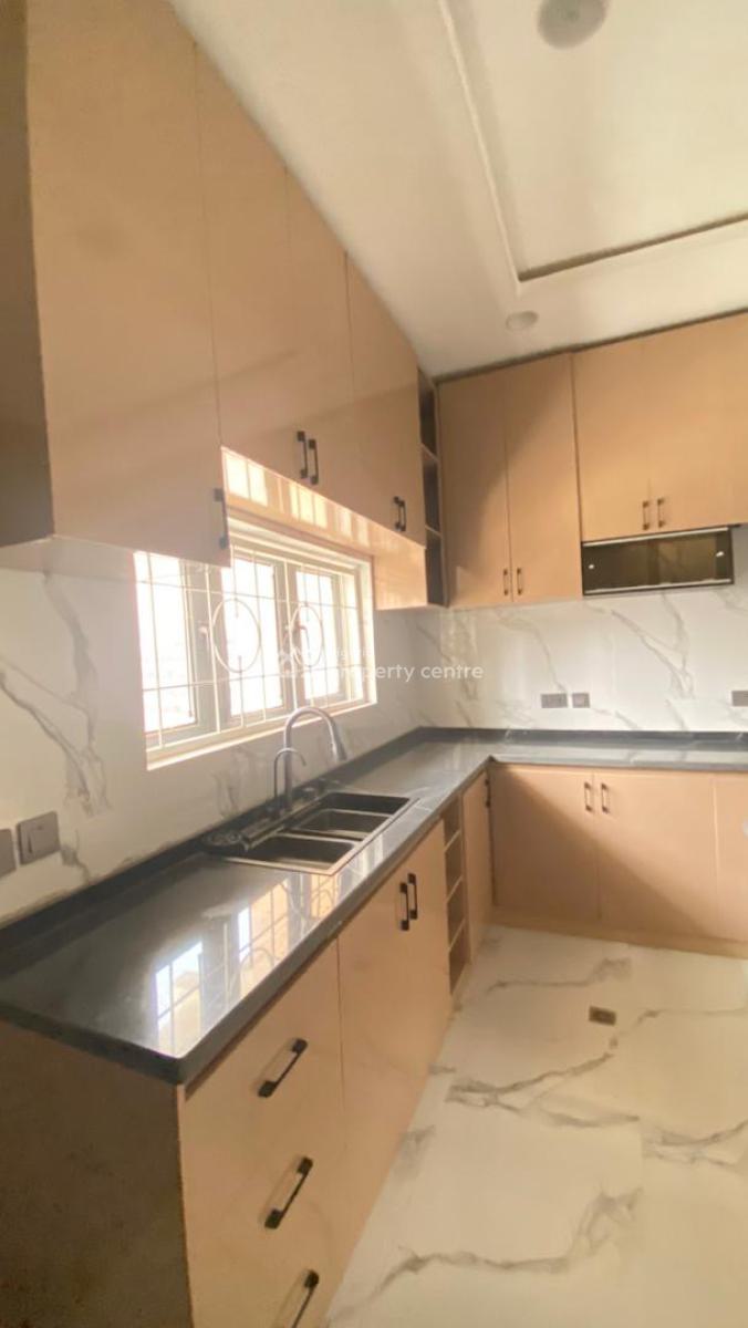 Lifecamp   4bed  Semi-detached  N220million, Life Camp, Abuja, Terraced Duplex for Sale