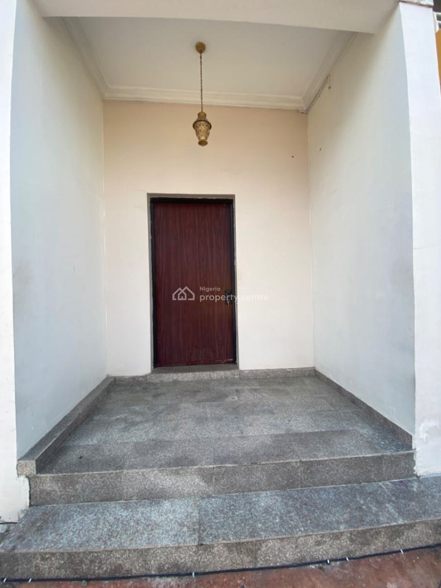Spacious Room and Parlor Mini Flat Lekki Phase 1, Off Oladimeji Alao Lekki Phase 1, Lekki Phase 1, Lekki, Lagos, Mini Flat (room and Parlour) for Rent