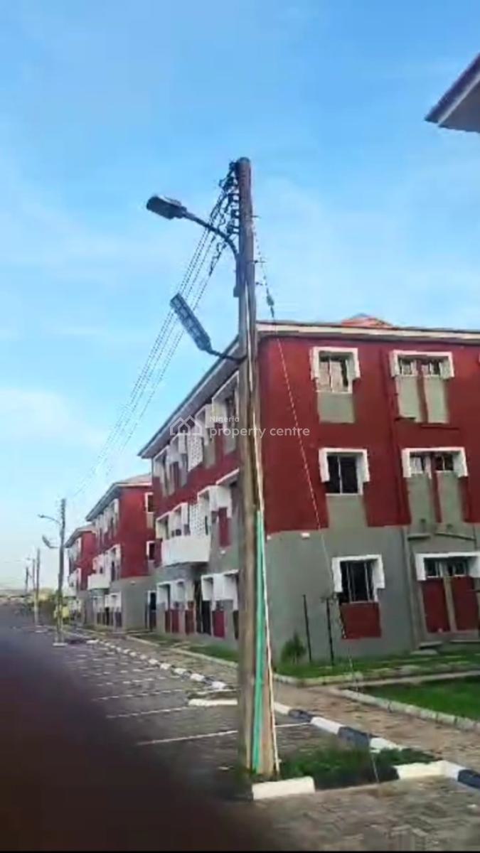 Units of 2bedroom Apartments Igando Area of Alimosho Lg., Igondo Lagos, Alimosho, Lagos, Flat / Apartment for Sale