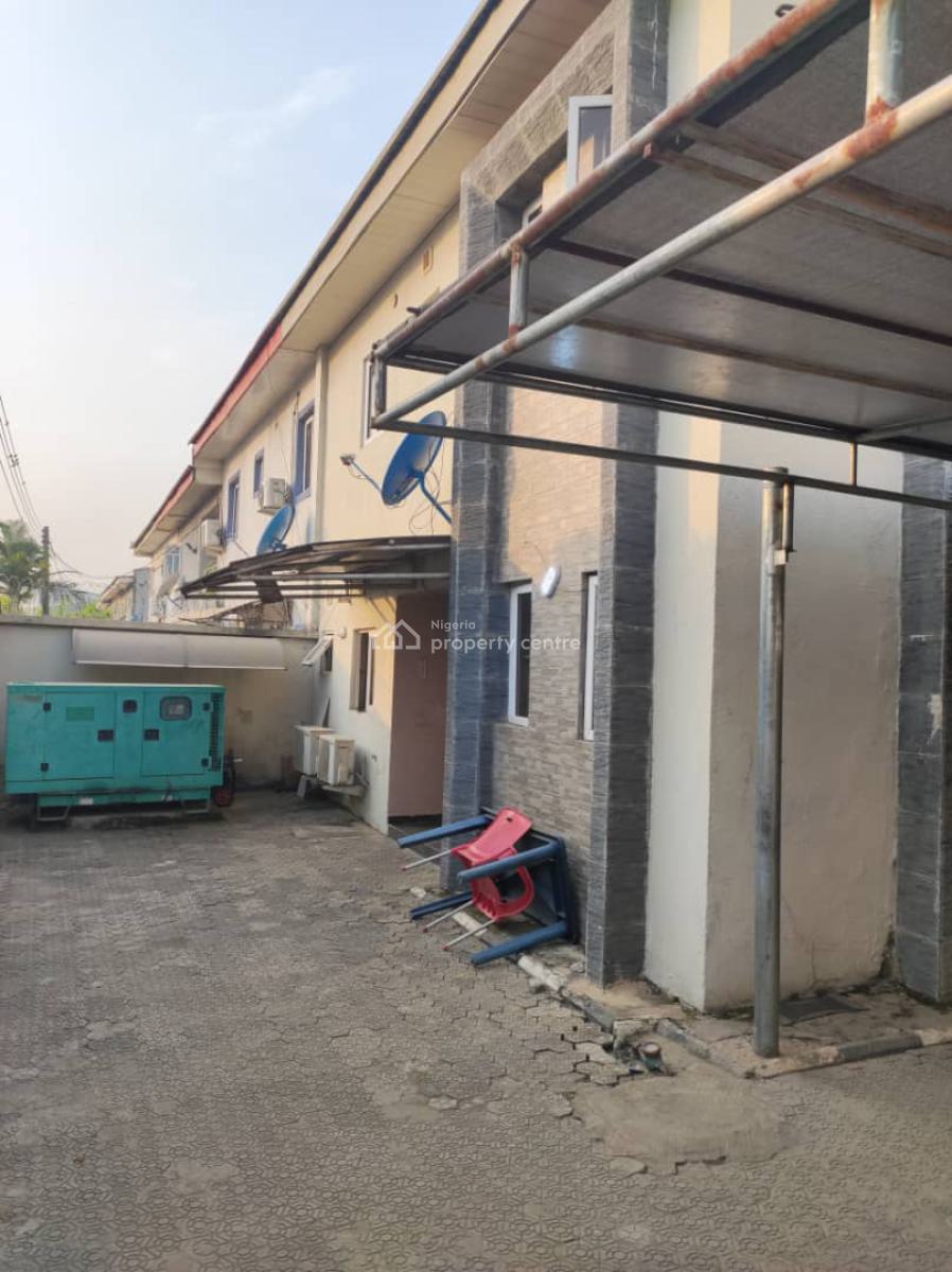 4 Bedrooms Semi-detached Duplex with 2 Bq, Femi Falana Crescent, Kado, Abuja, Semi-detached Duplex for Rent
