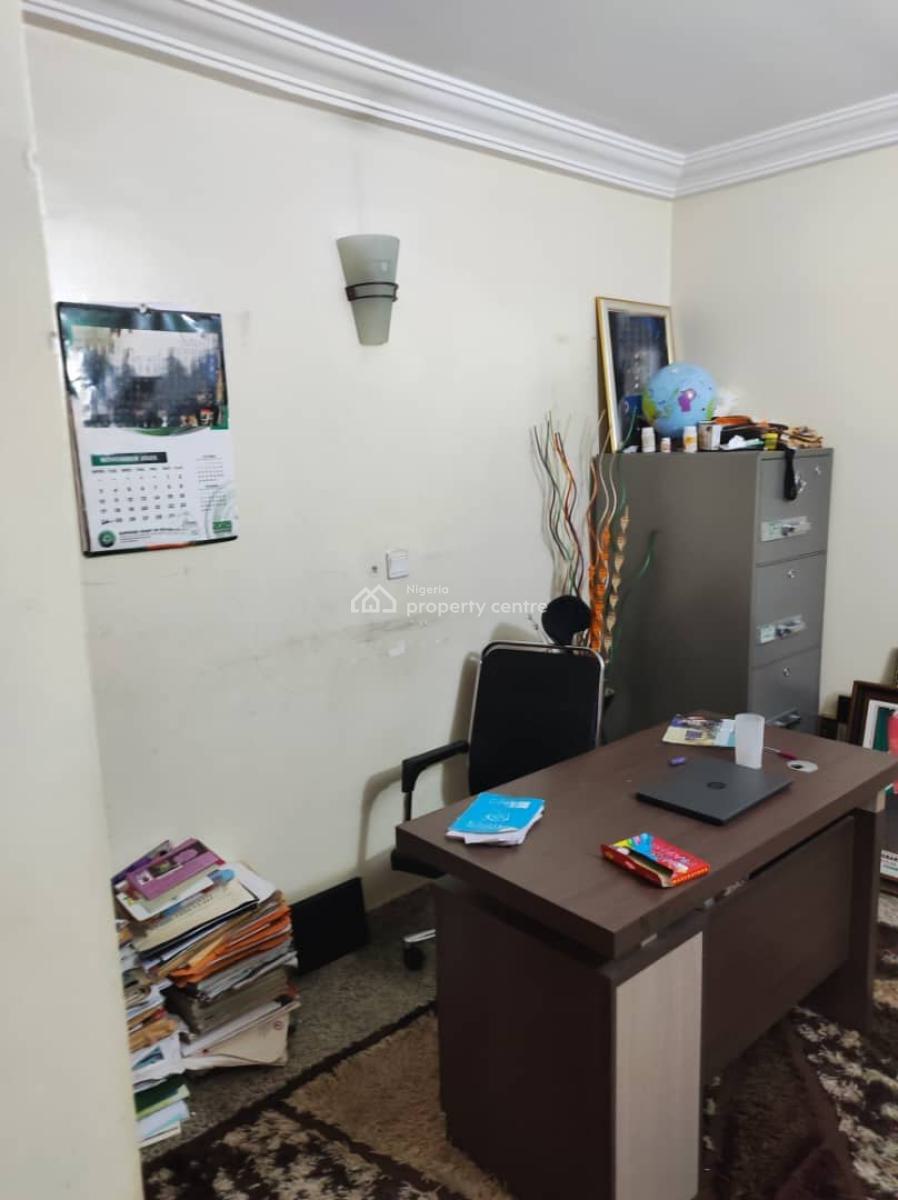 4 Bedrooms Semi-detached Duplex with 2 Bq, Femi Falana Crescent, Kado, Abuja, Semi-detached Duplex for Rent