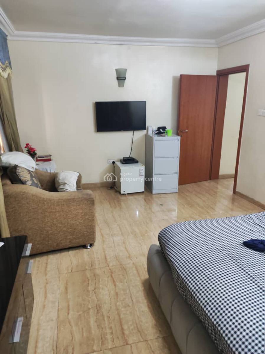 4 Bedrooms Semi-detached Duplex with 2 Bq, Femi Falana Crescent, Kado, Abuja, Semi-detached Duplex for Rent