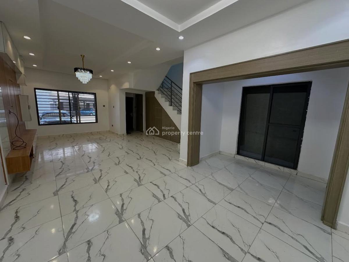 Opulent 4 Bedrooms Terraced Duplex with 2 Living Room and a Bq, Jahi, Abuja, Terraced Duplex for Sale
