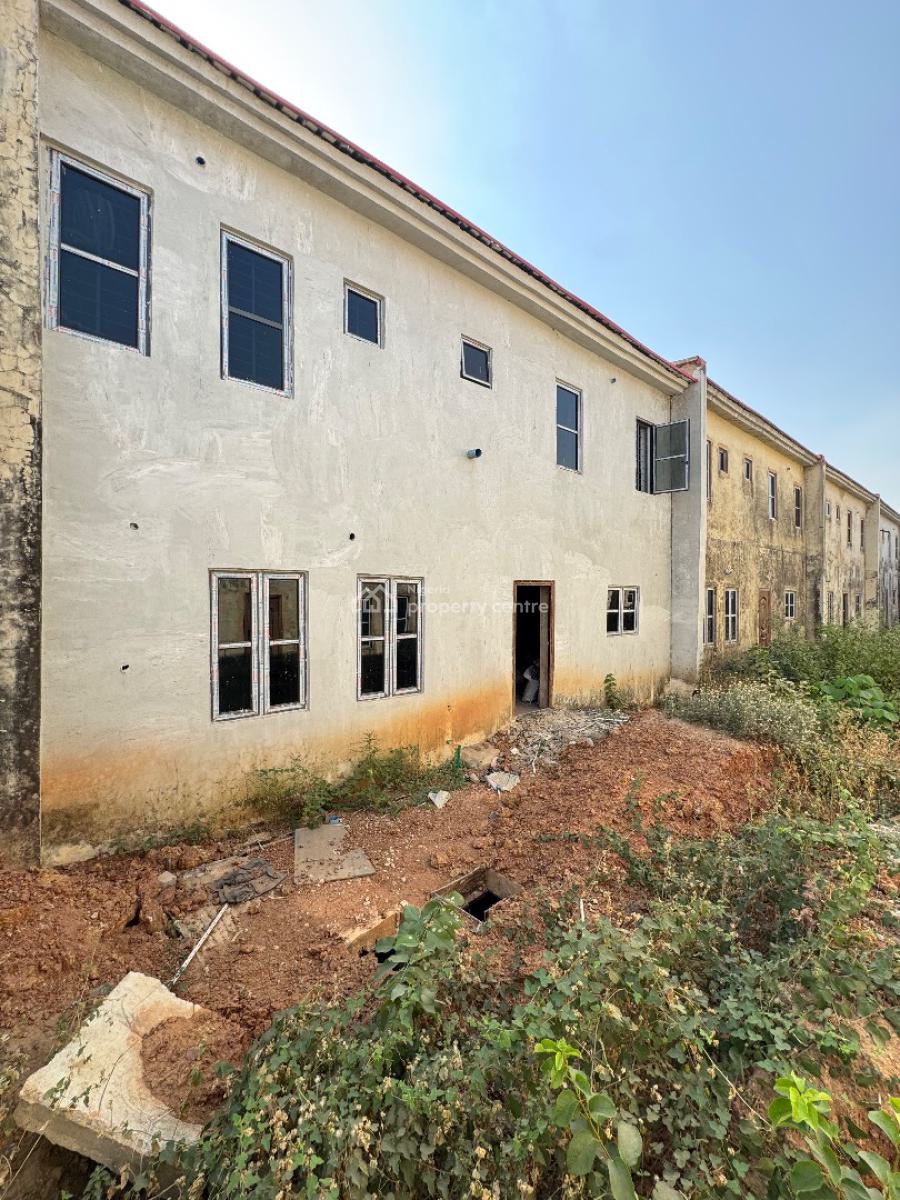Standard 4 Bedrooms Terraced Duplex with Bq, Lokogoma District, Abuja, Terraced Duplex for Sale