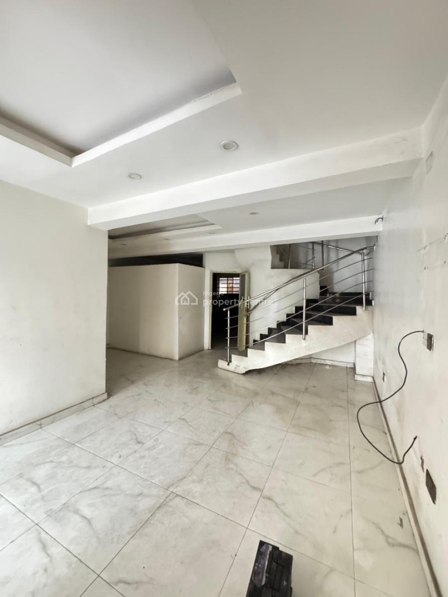 Very Solid 4 Bedrooms Terraced Duplex in a Private Estate, Surulere, Lagos, Terraced Duplex for Sale
