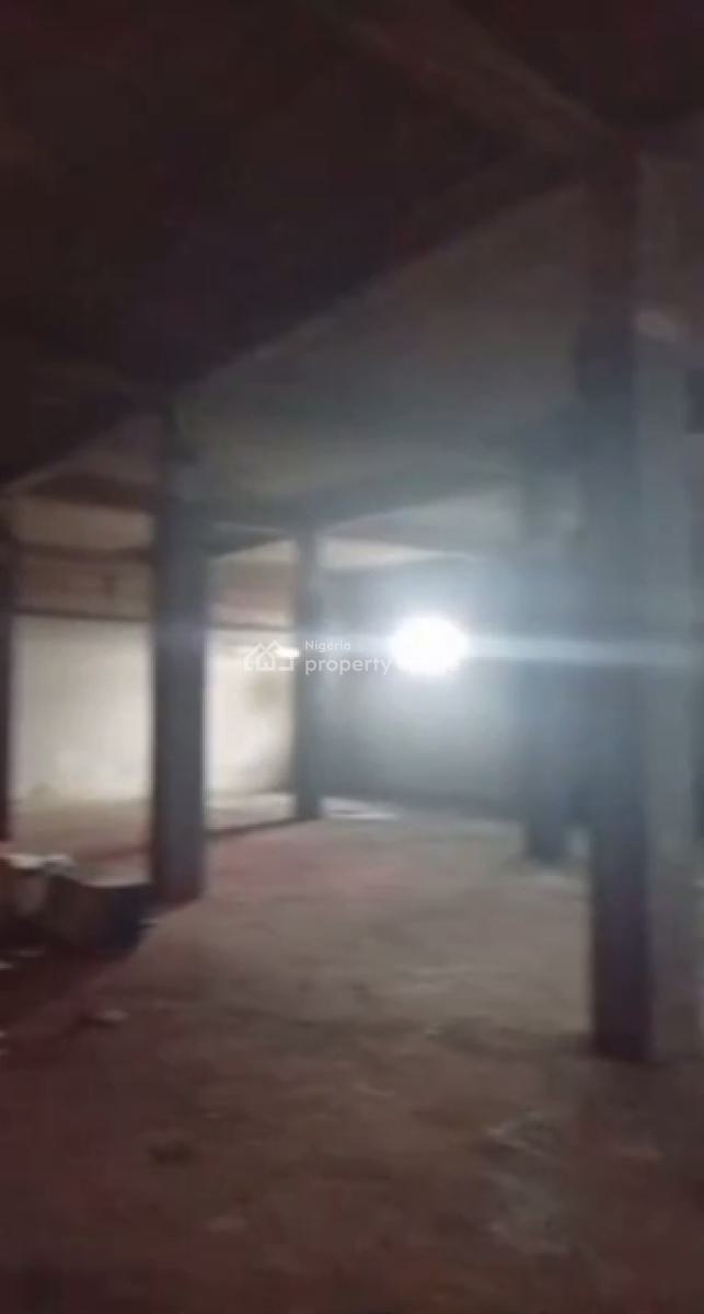 600sqmt Warehouse Space, Pen Cinema, Agege, Lagos, Warehouse for Rent