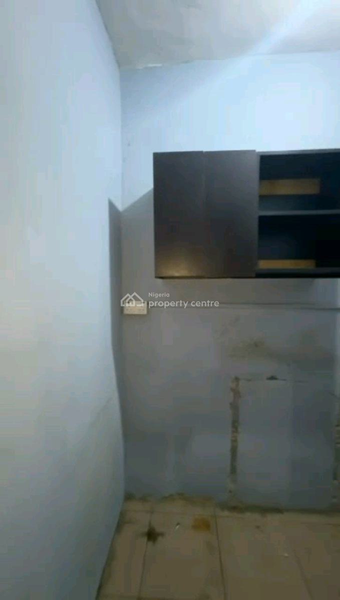 a Very Decent, Standard and Nice Neatly Used, Spacious Mini Flat, Fola Agoro, Yaba, Lagos, Mini Flat (room and Parlour) for Rent