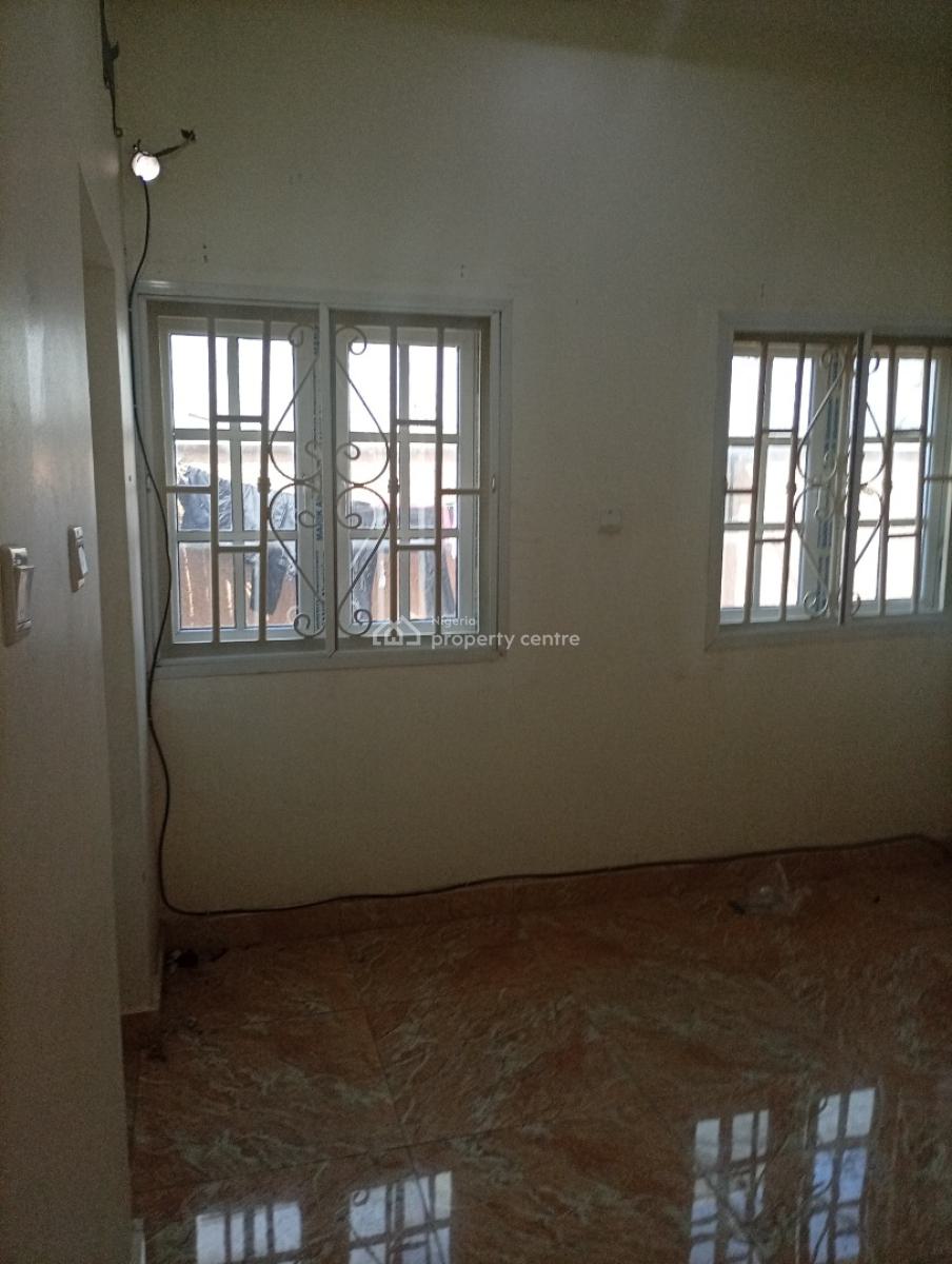 Spacious and Sharp 2 Semi Detached Bedroom Bungalow, Guzape District, Abuja, Semi-detached Bungalow for Rent