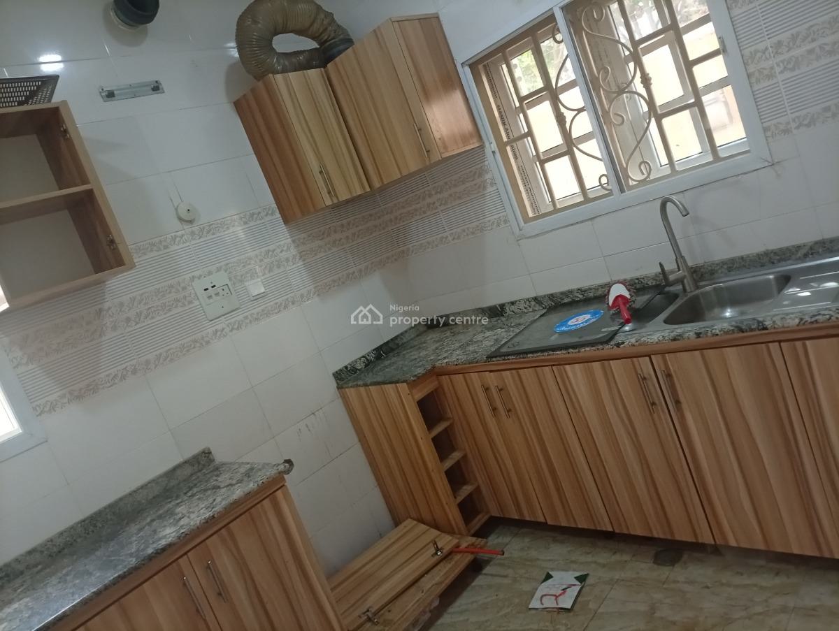 Spacious and Sharp 2 Semi Detached Bedroom Bungalow, Guzape District, Abuja, Semi-detached Bungalow for Rent