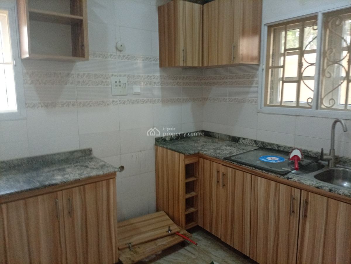 Spacious and Sharp 2 Semi Detached Bedroom Bungalow, Guzape District, Abuja, Semi-detached Bungalow for Rent