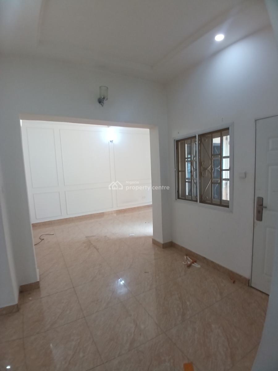 Well Renovated 2 Bedroom Bungalow, Guzape District Abuja Diplomatic Zone, Guzape District, Abuja, House for Rent