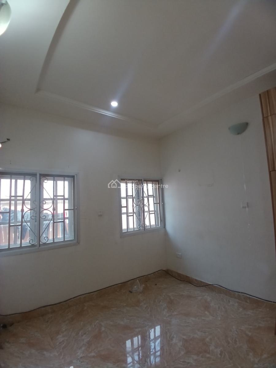 Well Renovated 2 Bedroom Bungalow, Guzape District Abuja Diplomatic Zone, Guzape District, Abuja, House for Rent