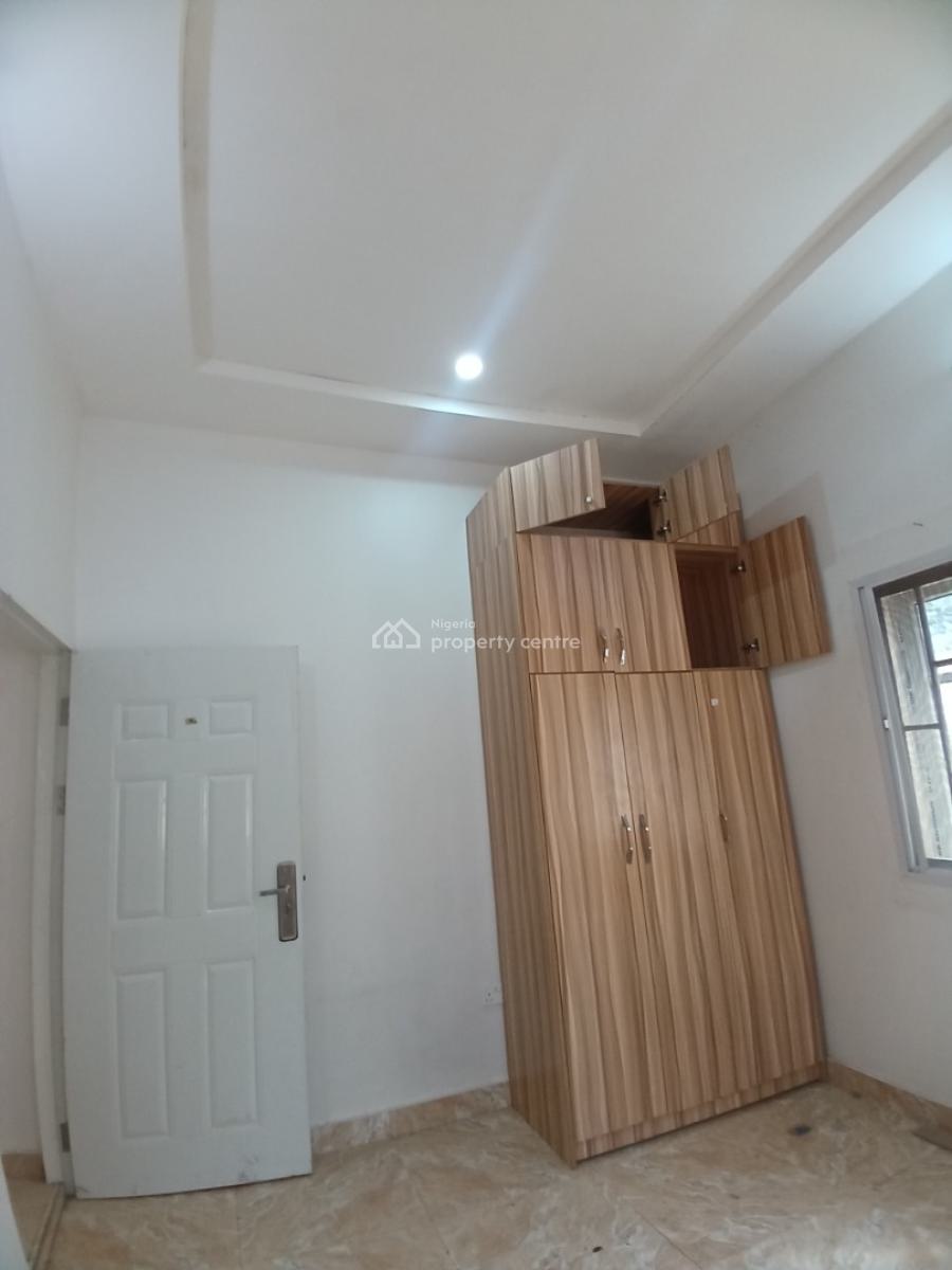 Well Renovated 2 Bedroom Bungalow, Guzape District Abuja Diplomatic Zone, Guzape District, Abuja, House for Rent