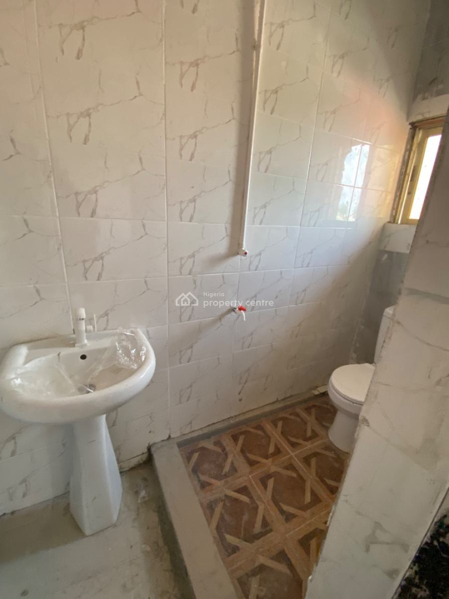 Well Maintained 2 Bedroom Flat, Ologunfe, Awoyaya, Ibeju Lekki, Lagos, Flat / Apartment for Rent