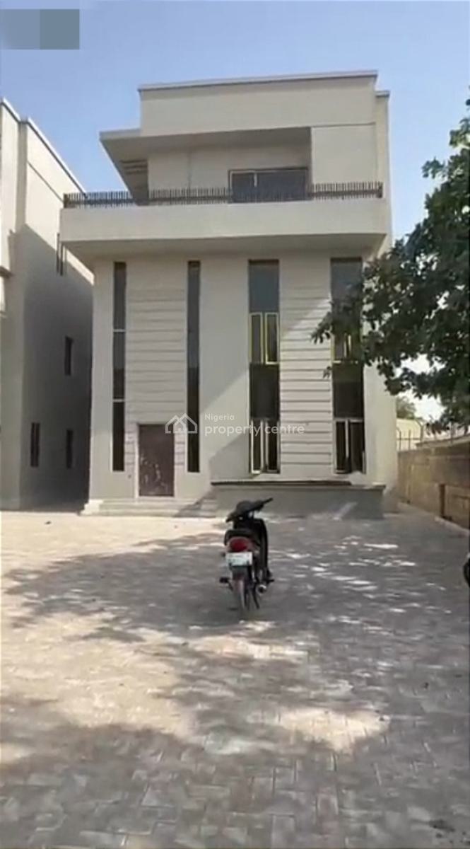 6 Bedrooms Duplex, Hotoro Gra, Nassarawa, Kano, Semi-detached Duplex for Rent