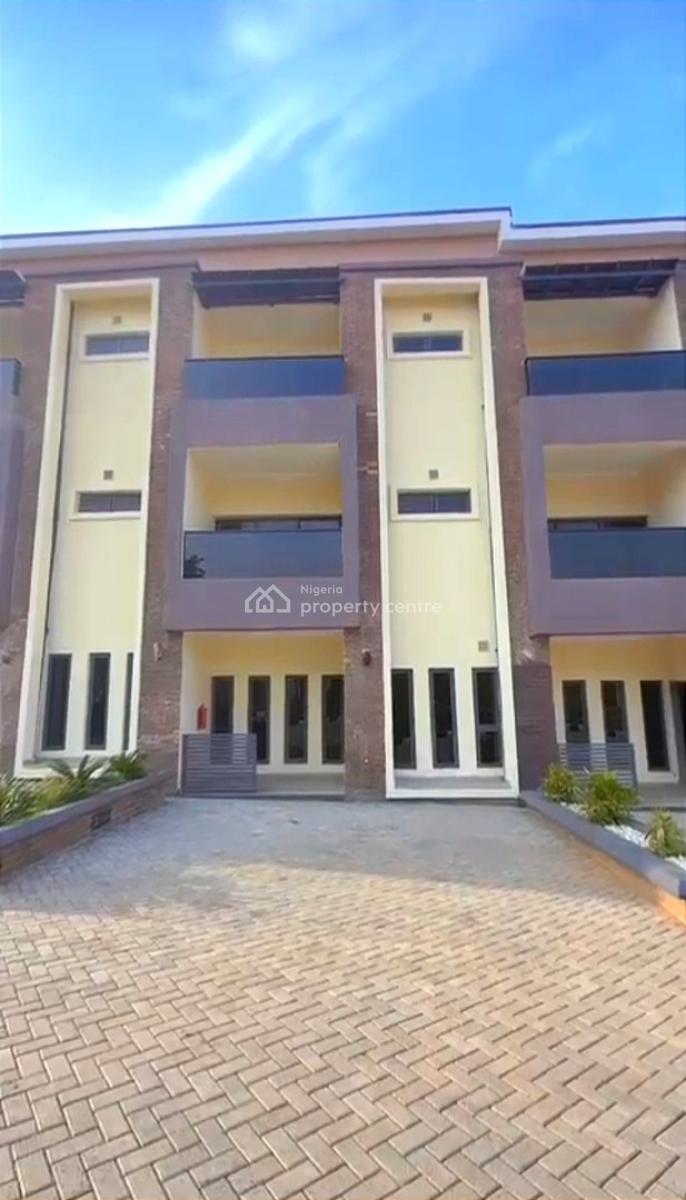 4-bedrooms Terrace Duplex with Bq, Guzape District, Abuja, Terraced Duplex for Rent