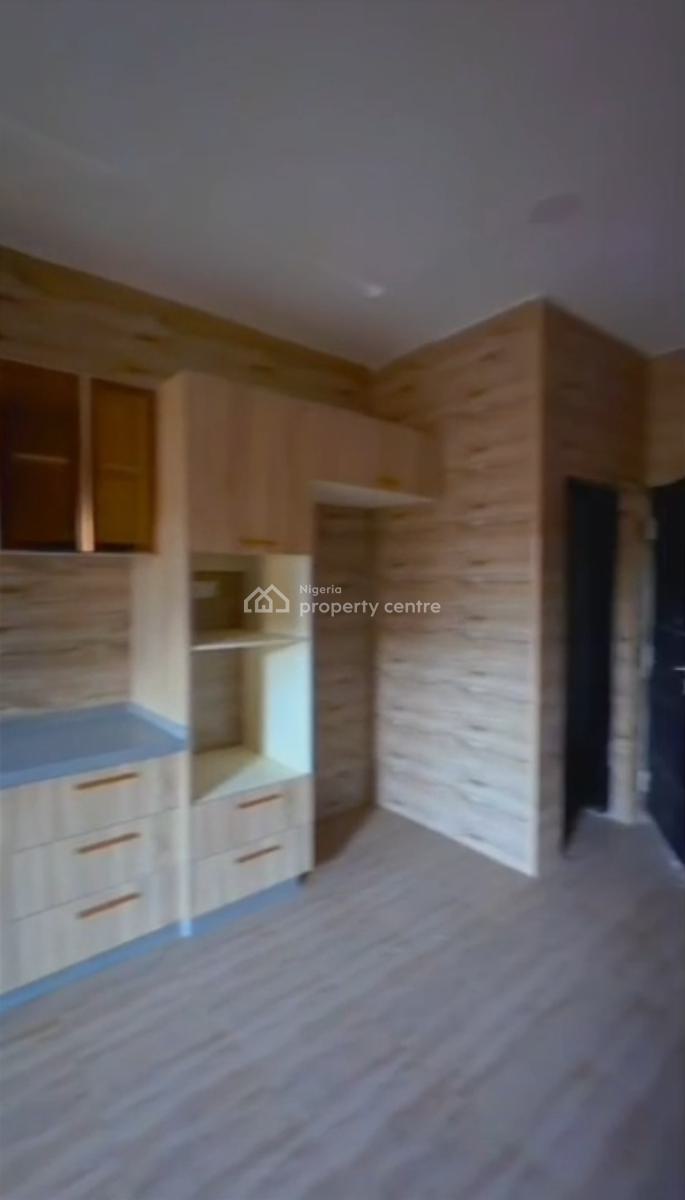 4-bedrooms Terrace Duplex with Bq, Guzape District, Abuja, Terraced Duplex for Rent