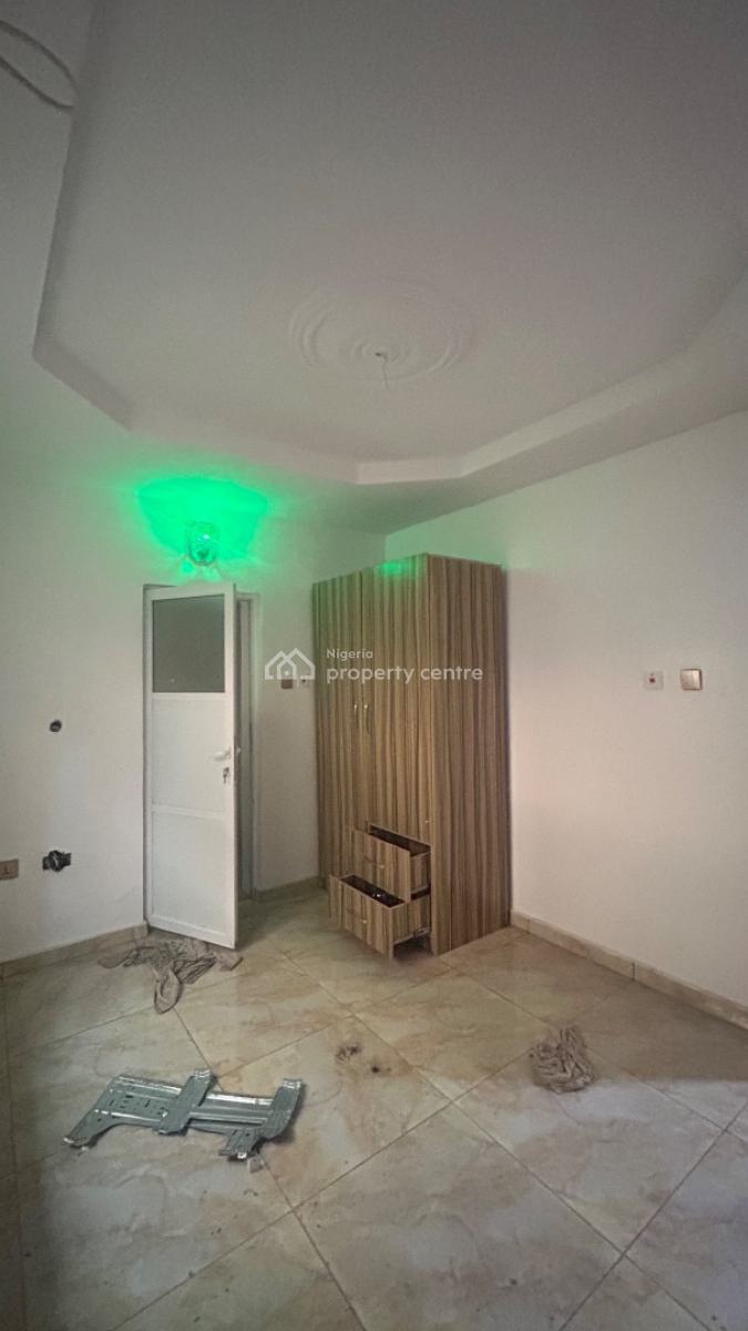 2 Bedroom Bungalow ( Not Far From The Gate), Lekki Scheme 2, Ajah, Lagos, Detached Bungalow for Rent